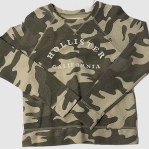 Hollister | NWOT Camo Crew Sweater